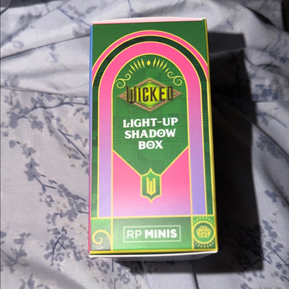 Wicked Light-Up Shadow Box - Picture 4 of 6